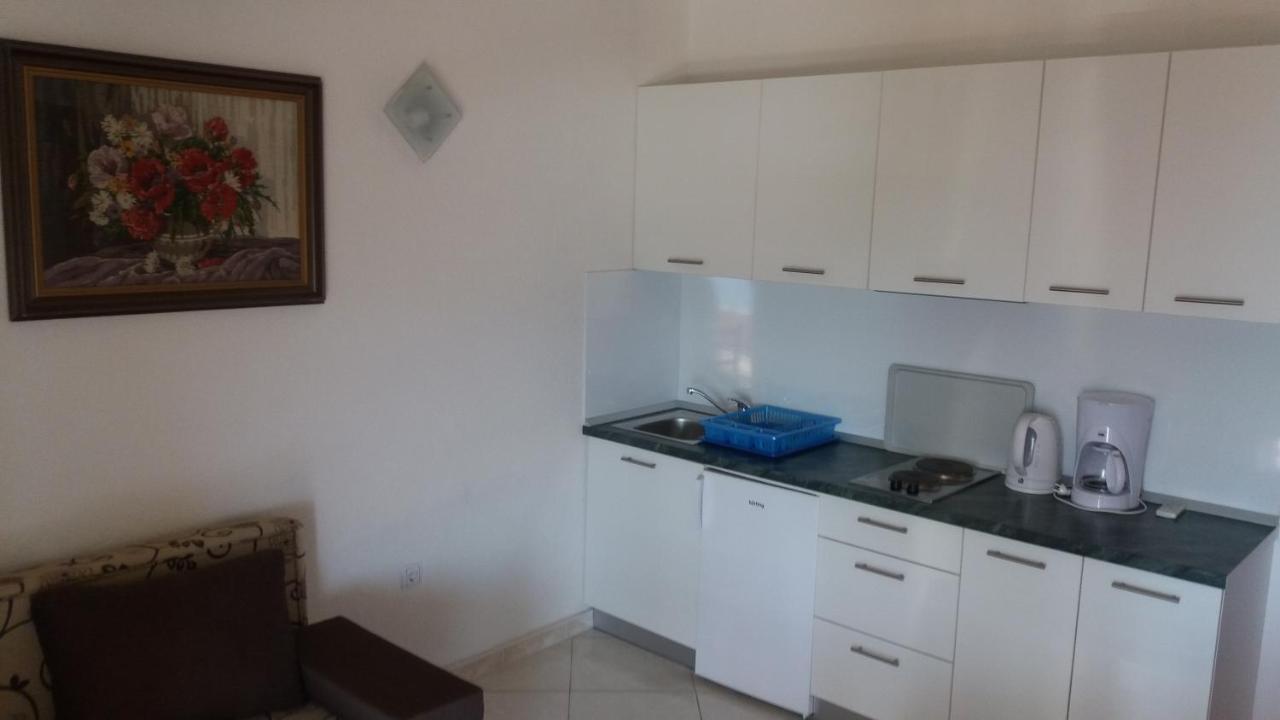 Spacious Comfort Apartment Duce Exterior photo